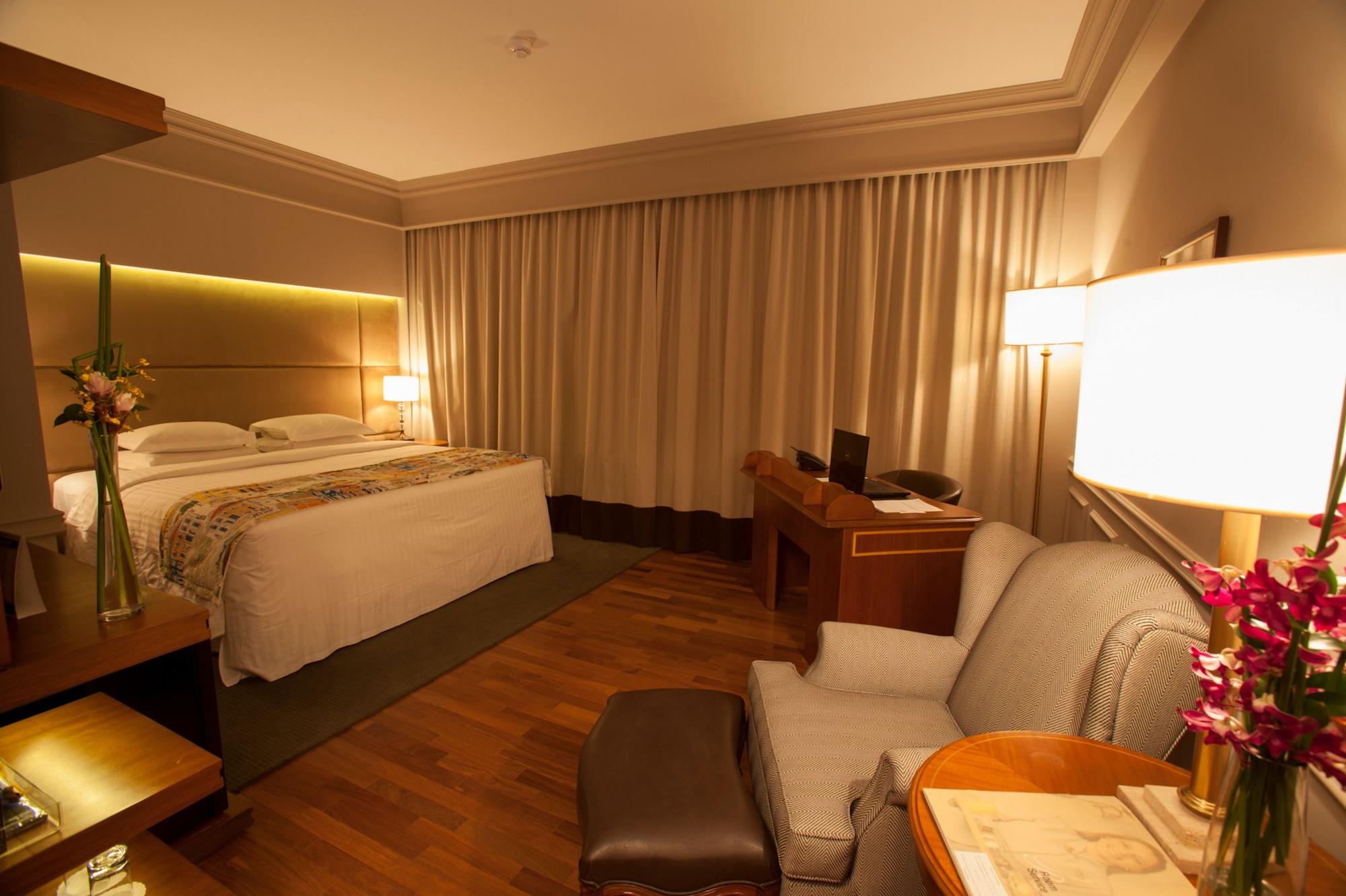 Hotel Gran Estanplaza Berrini 5*